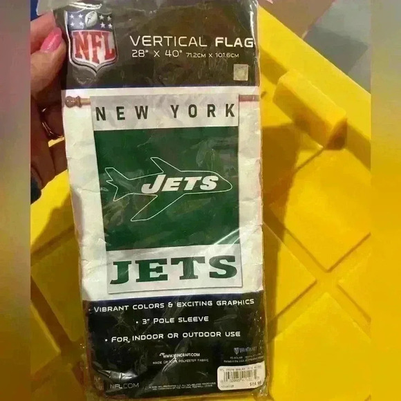 NFL Other - New York jets vertical flag 28x40 NEW